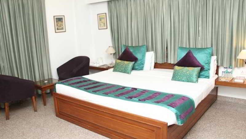Hotel Swati Delhi  Exterior photo